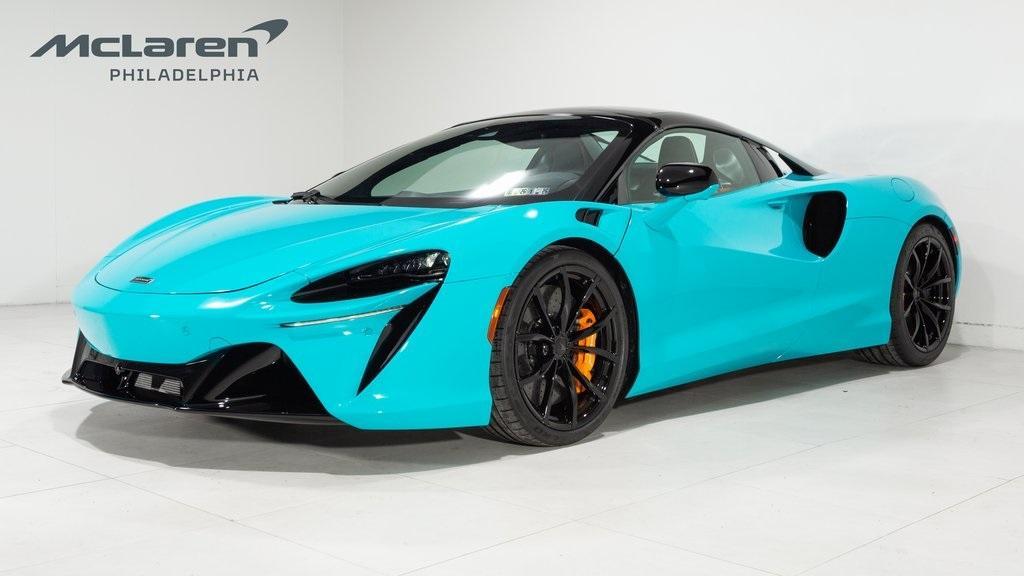 new 2025 McLaren Artura car, priced at $346,440
