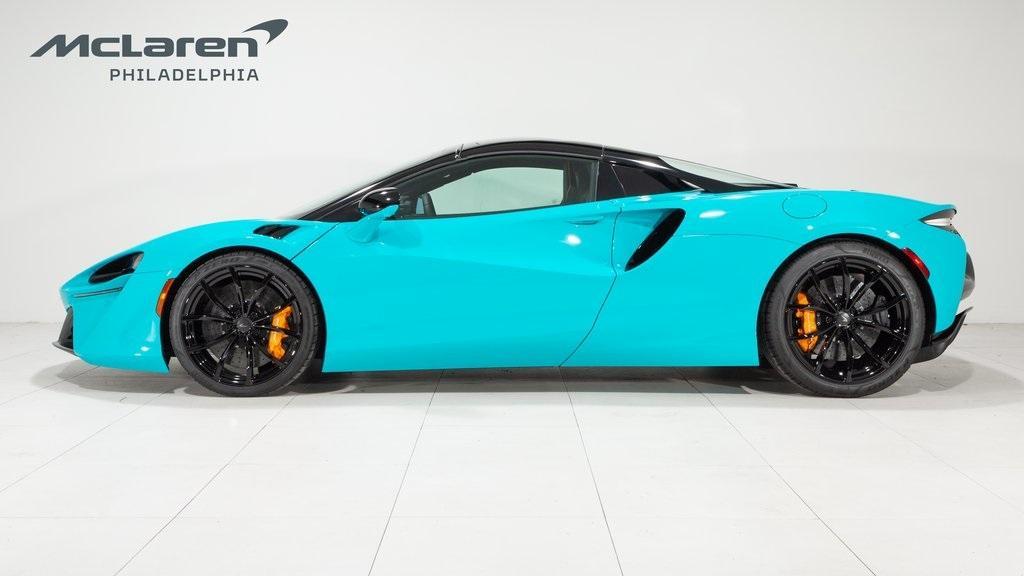 new 2025 McLaren Artura car, priced at $346,440