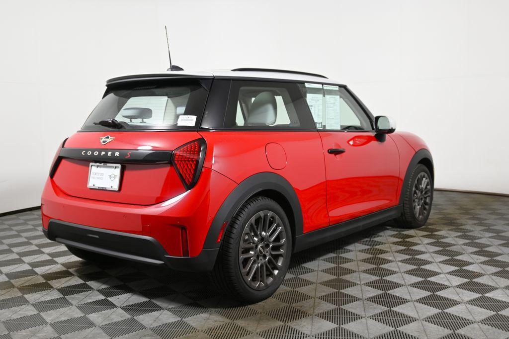 used 2025 MINI Hardtop car, priced at $30,337