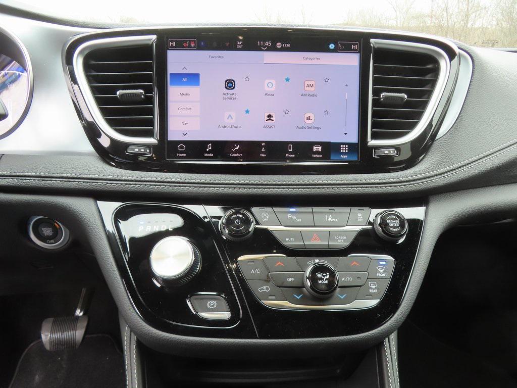 new 2026 Chrysler Pacifica car, priced at $51,646