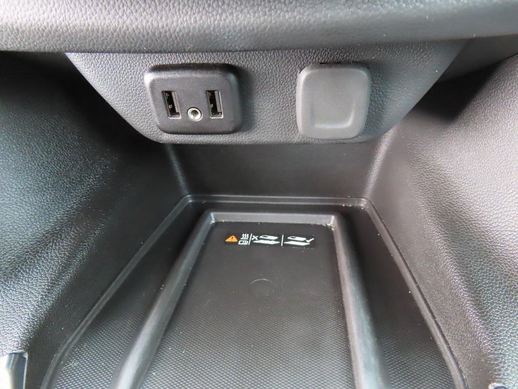 used 2023 Chevrolet Traverse car, priced at $26,359