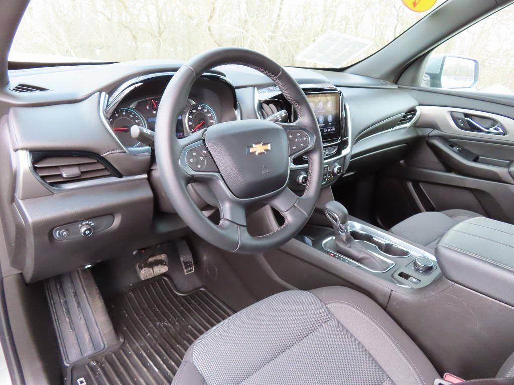 used 2023 Chevrolet Traverse car, priced at $26,359