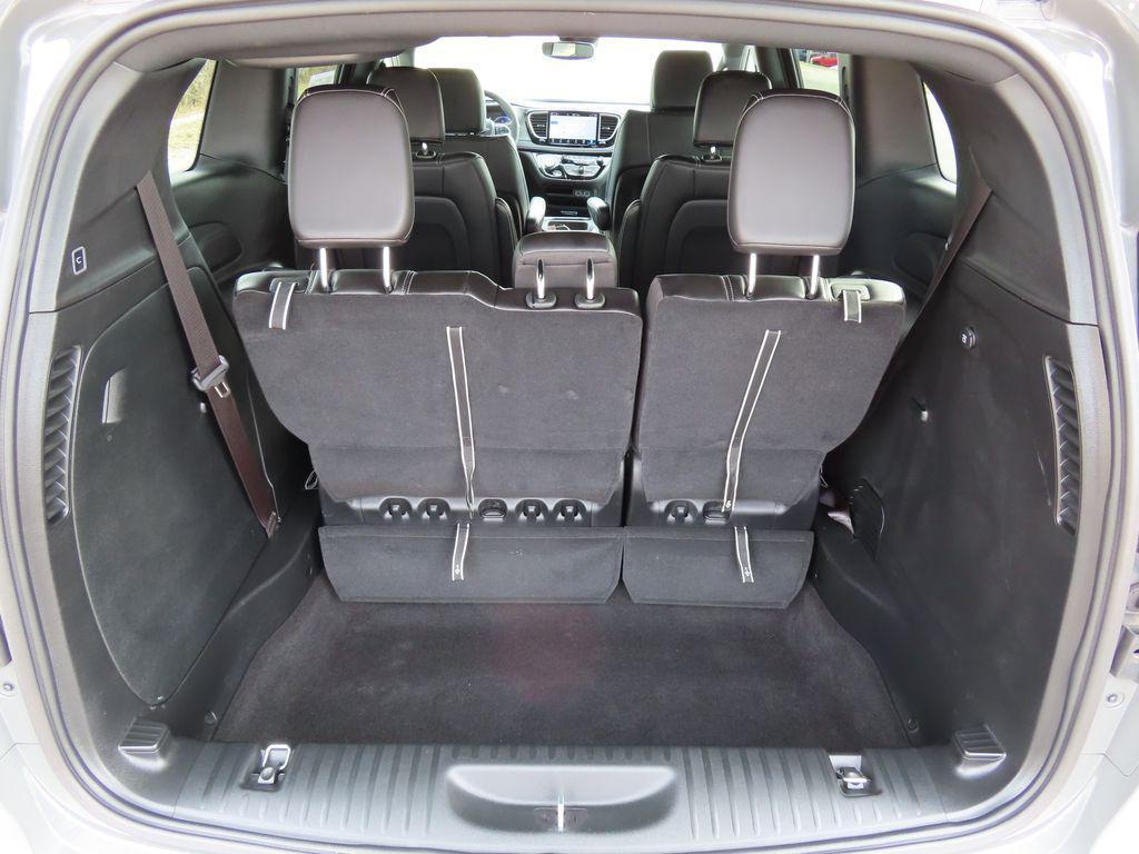 used 2025 Chrysler Pacifica car, priced at $37,916