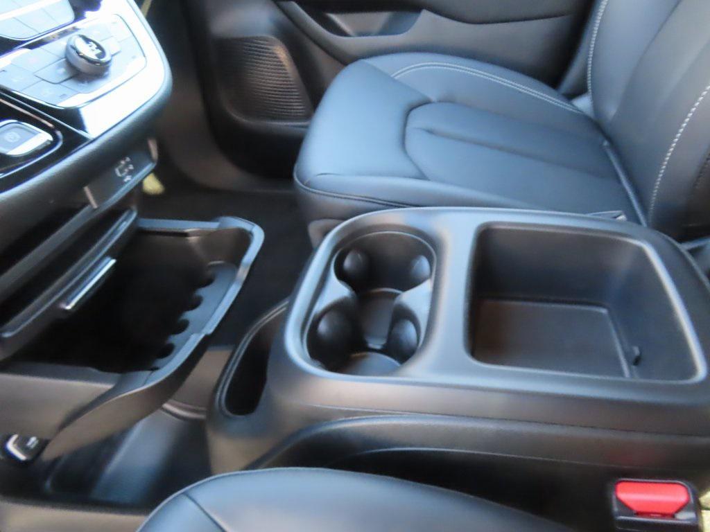 new 2026 Chrysler Pacifica car, priced at $45,016