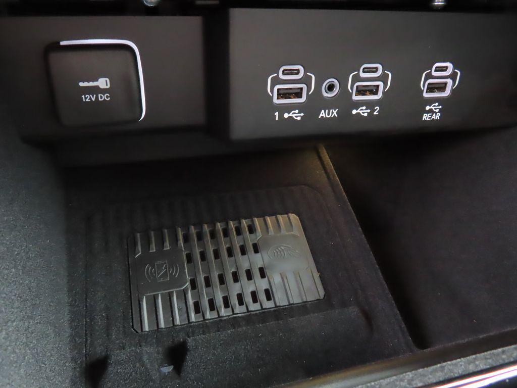 new 2026 Jeep Grand Wagoneer car, priced at $81,250