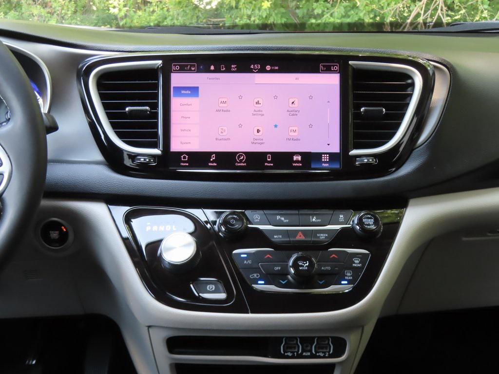 used 2023 Chrysler Pacifica car, priced at $23,697