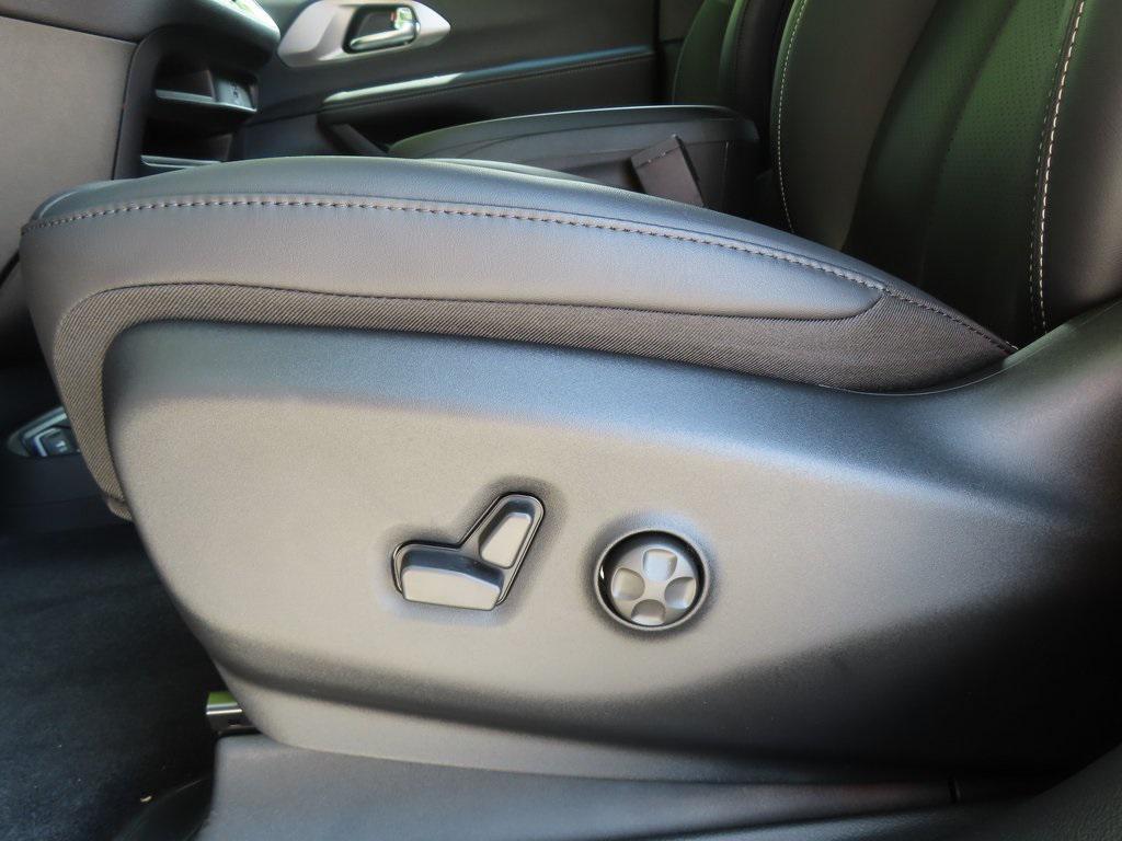 new 2026 Chrysler Pacifica car, priced at $41,760