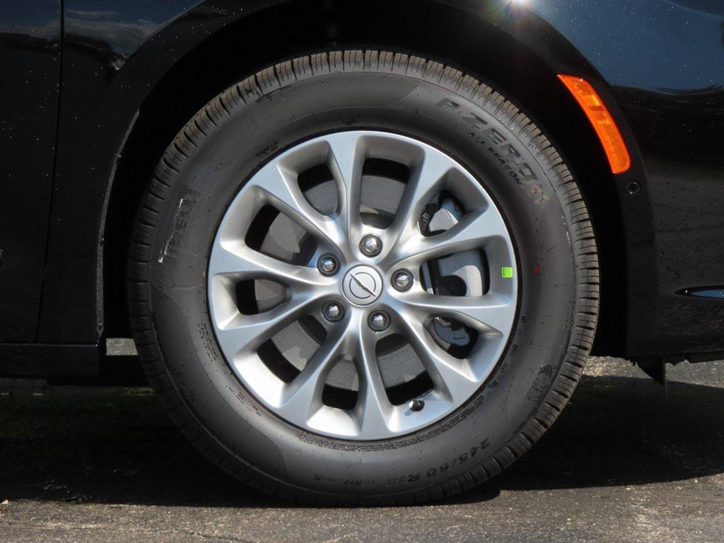 new 2026 Chrysler Pacifica car, priced at $41,760