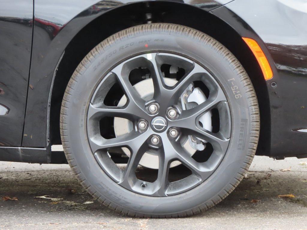 new 2026 Chrysler Pacifica car, priced at $48,497