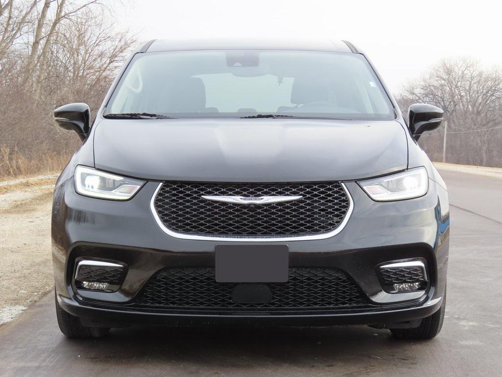 used 2024 Chrysler Pacifica car, priced at $28,627