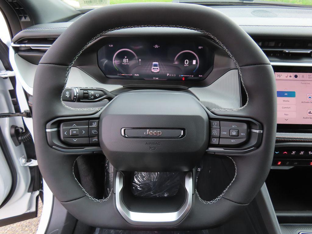 new 2026 Jeep Cherokee car, priced at $42,823