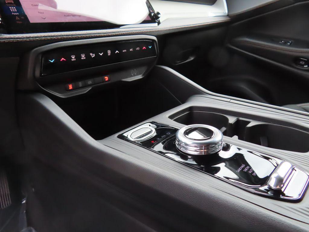 new 2026 Jeep Cherokee car, priced at $42,823
