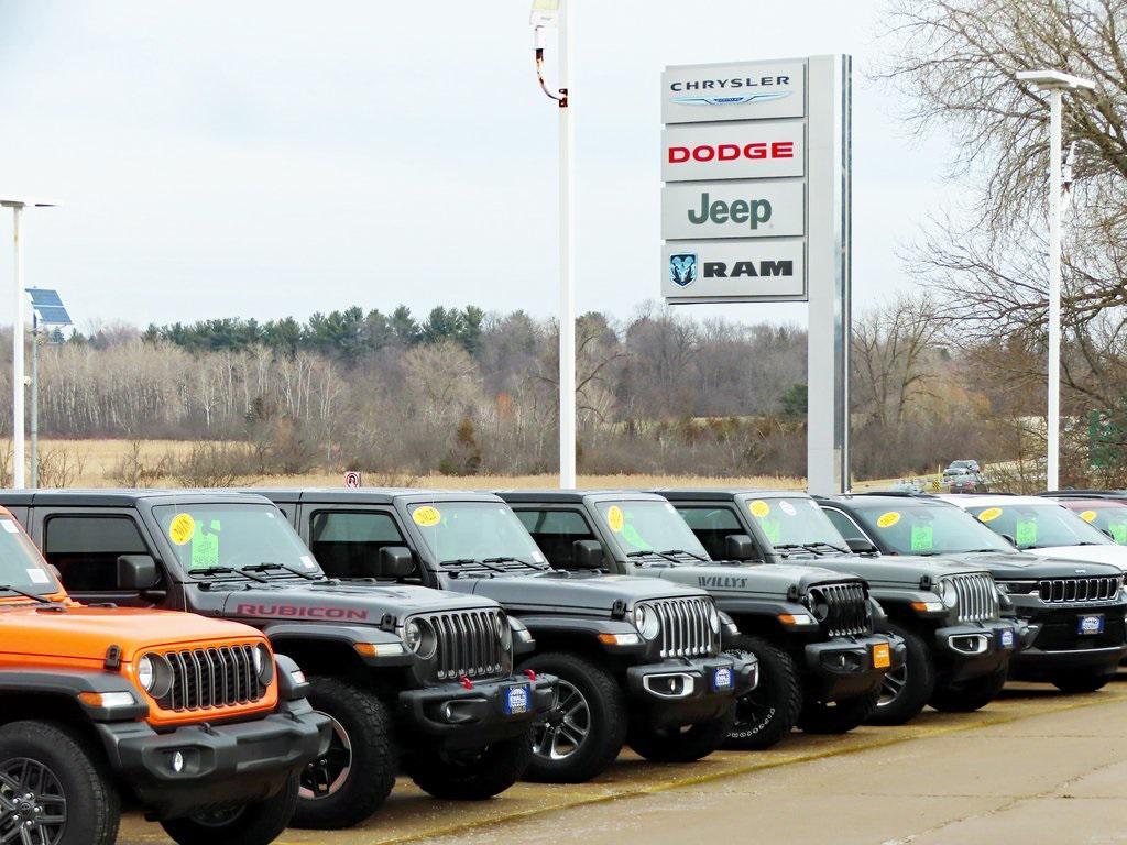 used 2022 Jeep Wrangler Unlimited car, priced at $28,578