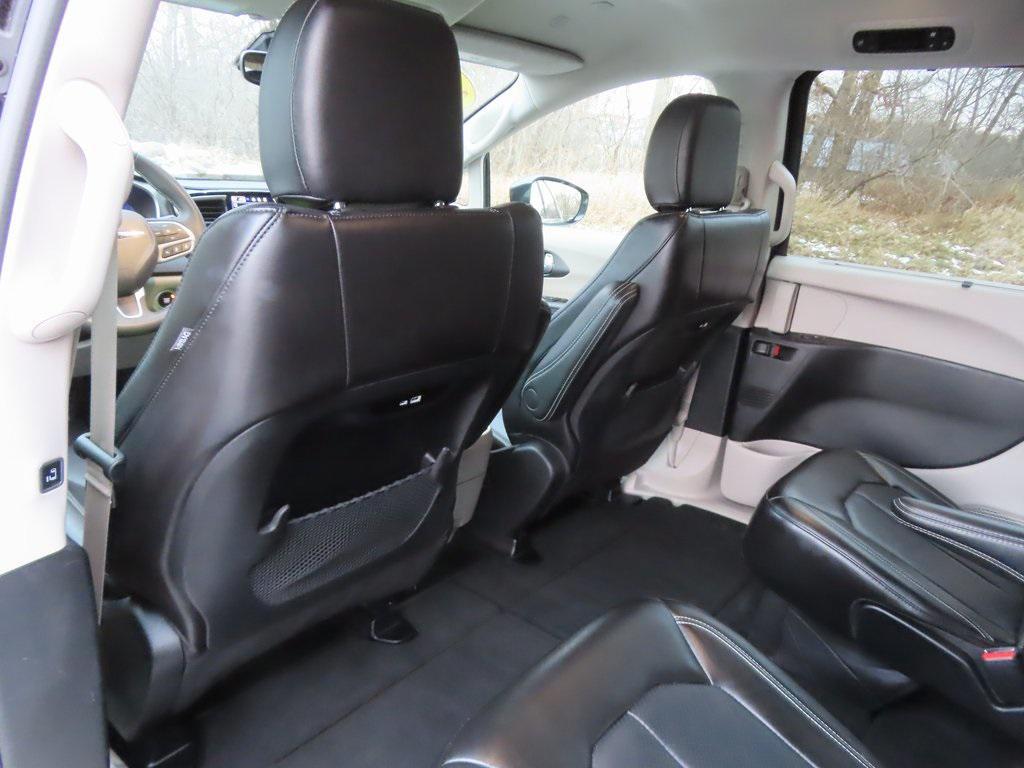 used 2024 Chrysler Pacifica car, priced at $25,297