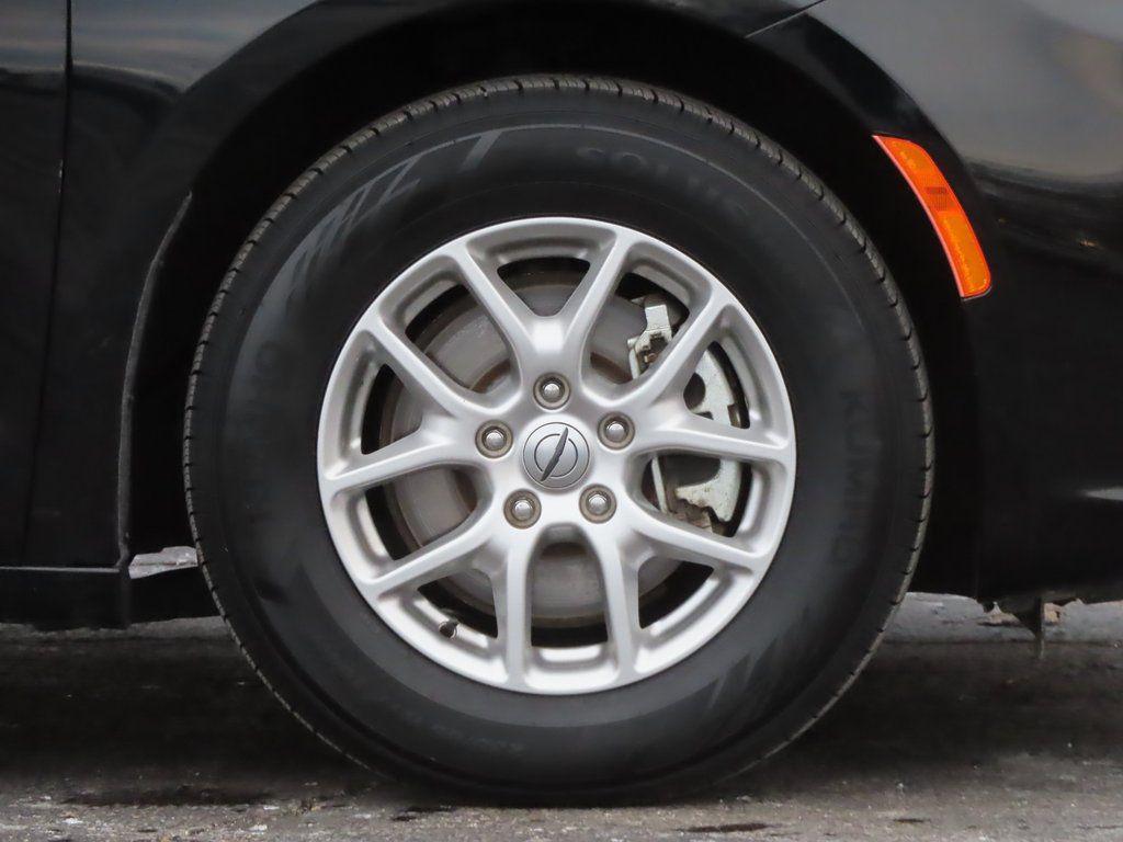 used 2024 Chrysler Pacifica car, priced at $24,588