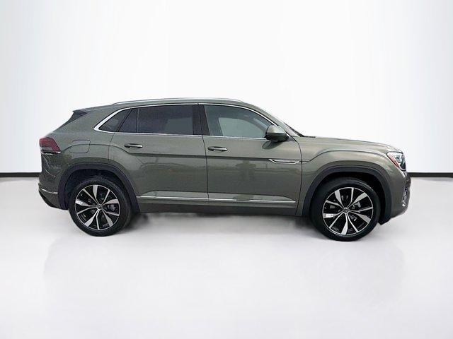 new 2026 Volkswagen Atlas Cross Sport car, priced at $51,519