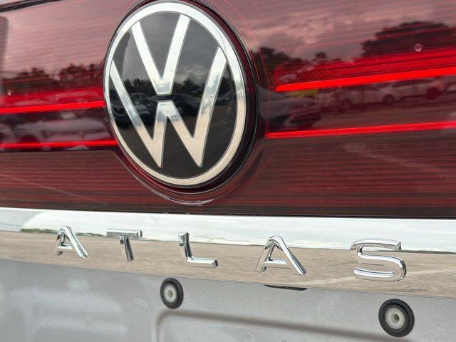 new 2026 Volkswagen Atlas car, priced at $44,151