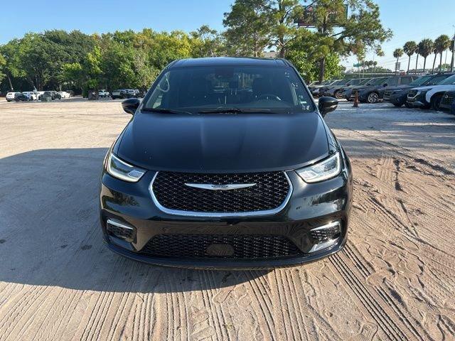 used 2025 Chrysler Pacifica car, priced at $26,943