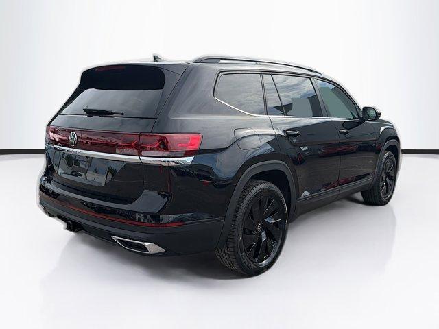 new 2026 Volkswagen Atlas car, priced at $43,598