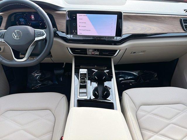 new 2026 Volkswagen Atlas car, priced at $43,598