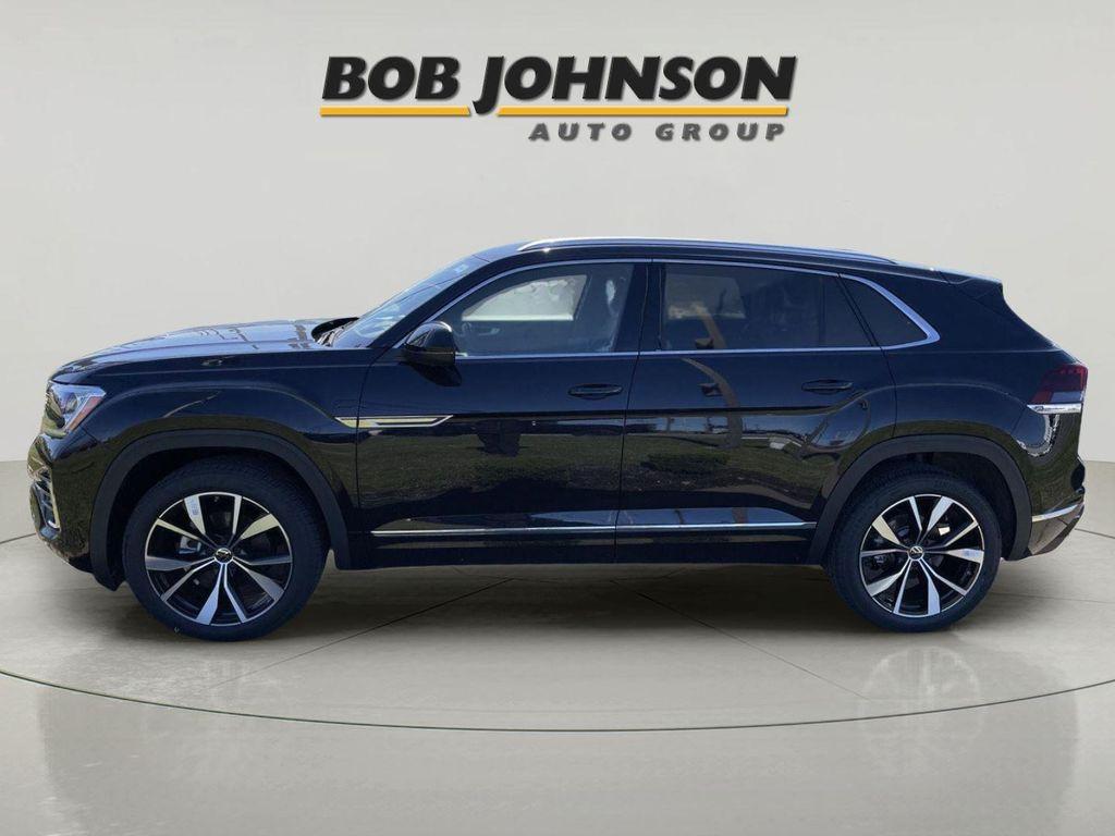 new 2026 Volkswagen Atlas Cross Sport car, priced at $50,020