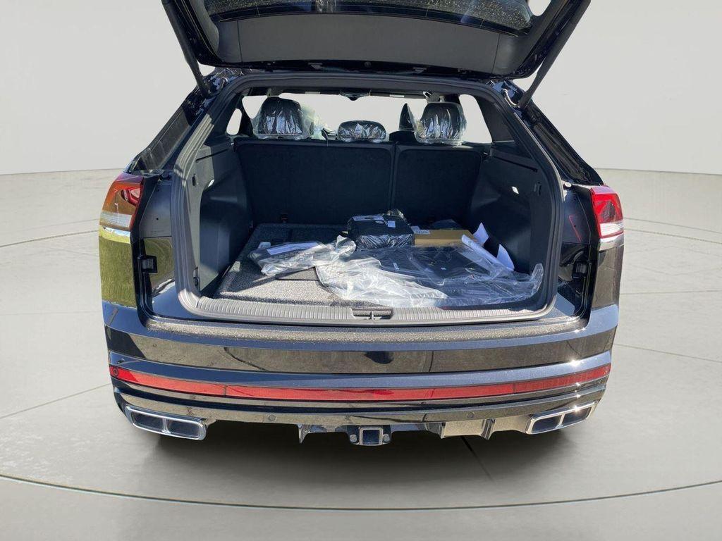 new 2026 Volkswagen Atlas Cross Sport car, priced at $50,020