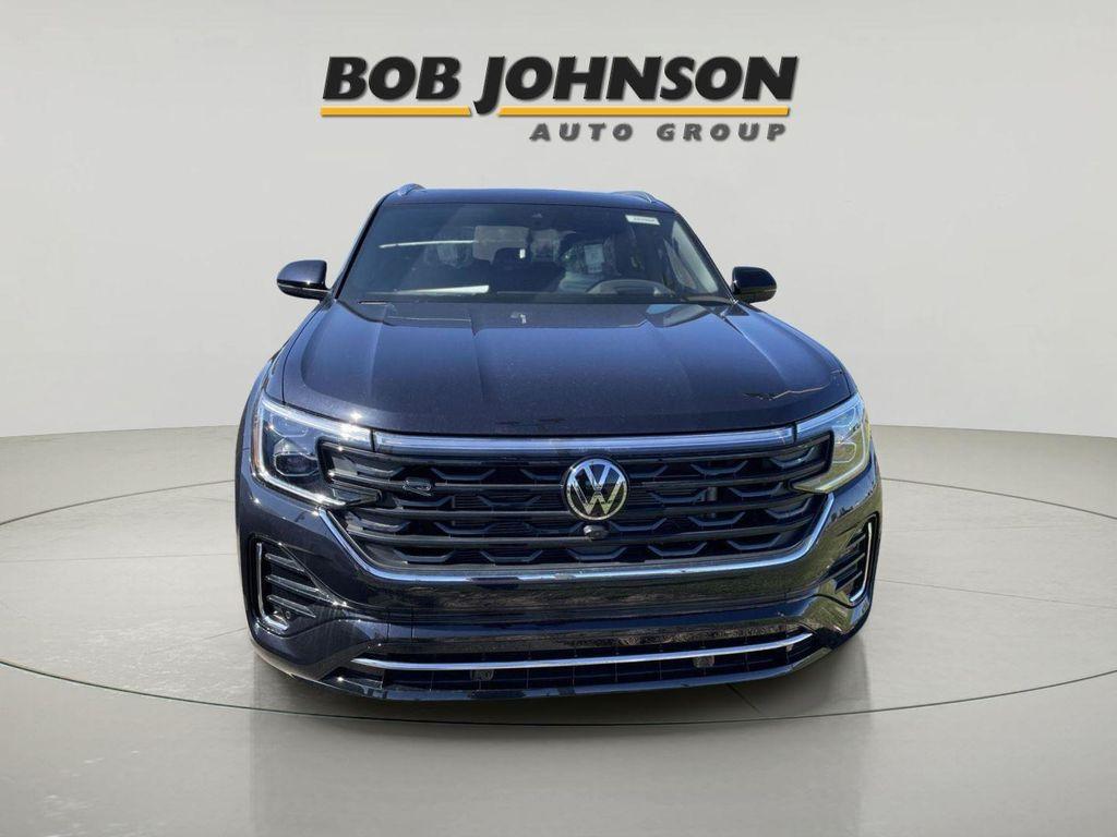 new 2026 Volkswagen Atlas Cross Sport car, priced at $50,020