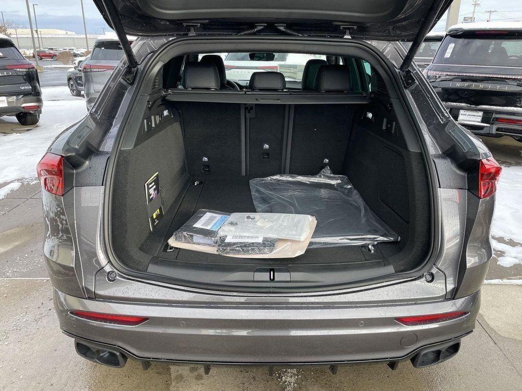 new 2026 Maserati Grecale car, priced at $92,245