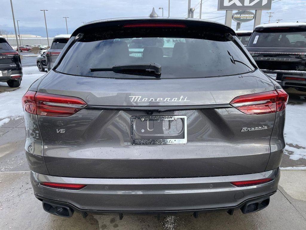 new 2026 Maserati Grecale car, priced at $92,245