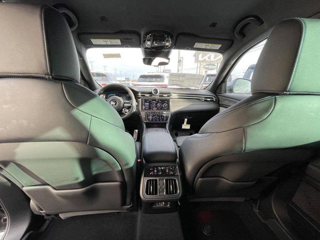 new 2026 Maserati Grecale car, priced at $92,245