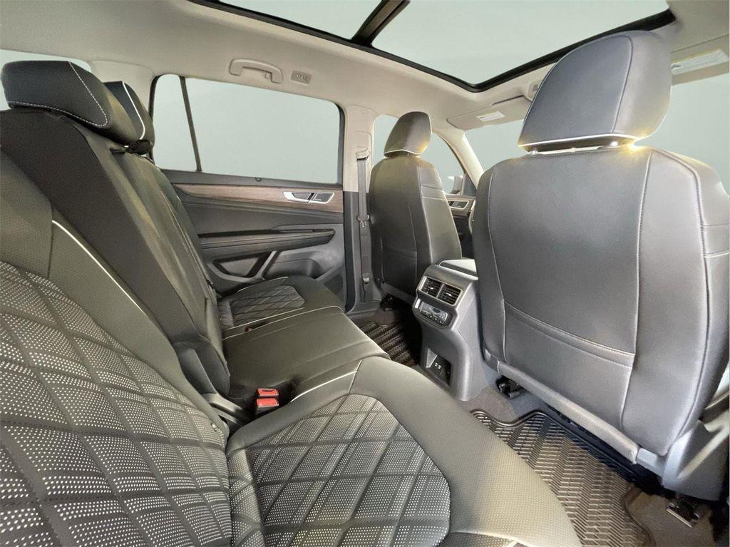 new 2026 Volkswagen Atlas car, priced at $51,434