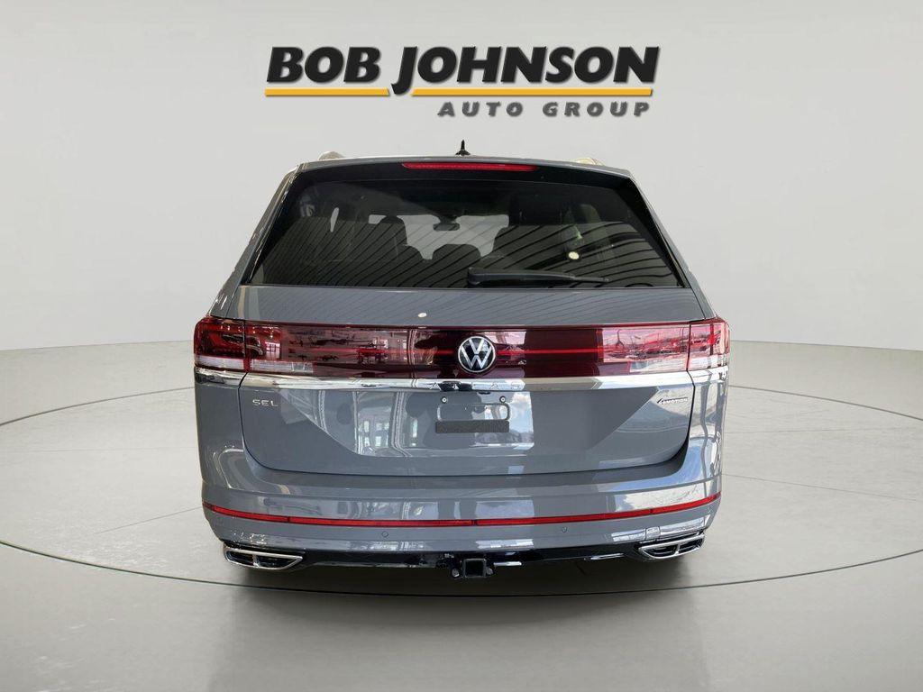 new 2026 Volkswagen Atlas car, priced at $51,434