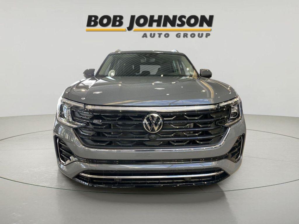 new 2026 Volkswagen Atlas car, priced at $51,434