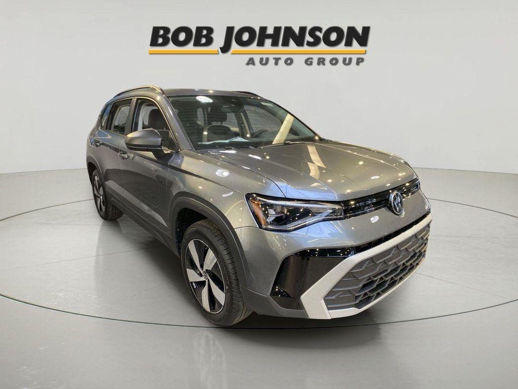 new 2026 Volkswagen Taos car, priced at $27,907