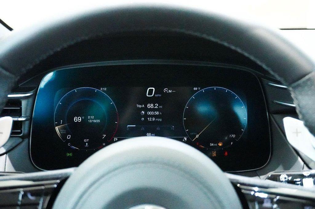 new 2025 Maserati Grecale car, priced at $84,850