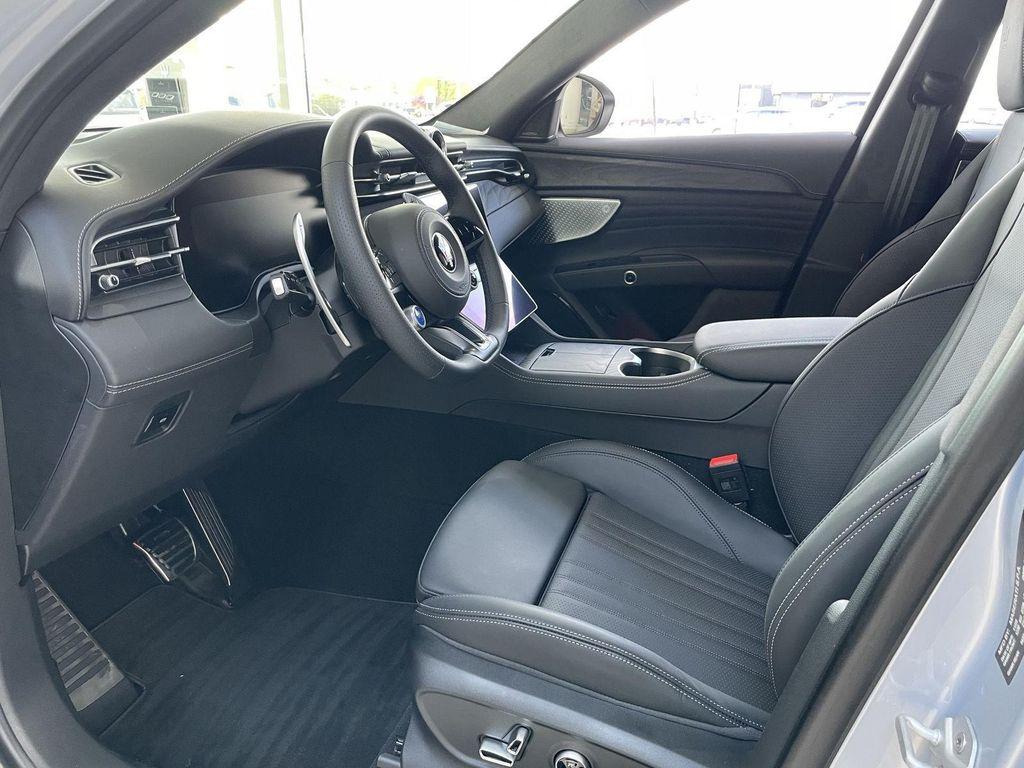 new 2026 Maserati Grecale car, priced at $94,730