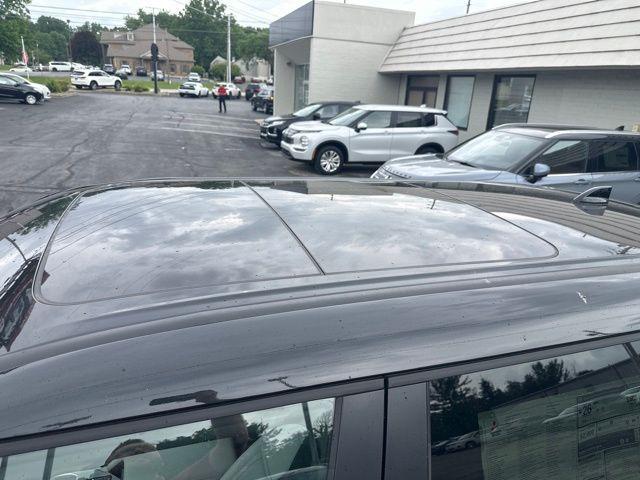 new 2025 Mitsubishi Outlander car, priced at $40,550