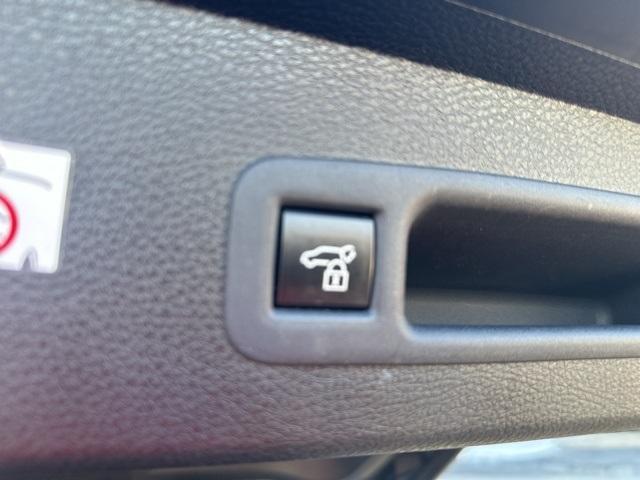 used 2025 Toyota Sienna car, priced at $51,995