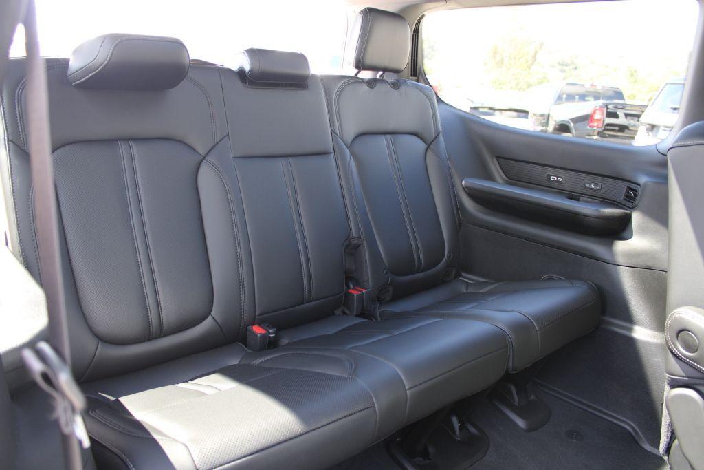 new 2026 Jeep Grand Wagoneer car, priced at $75,285