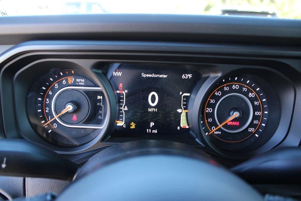 new 2026 Jeep Gladiator car, priced at $58,300