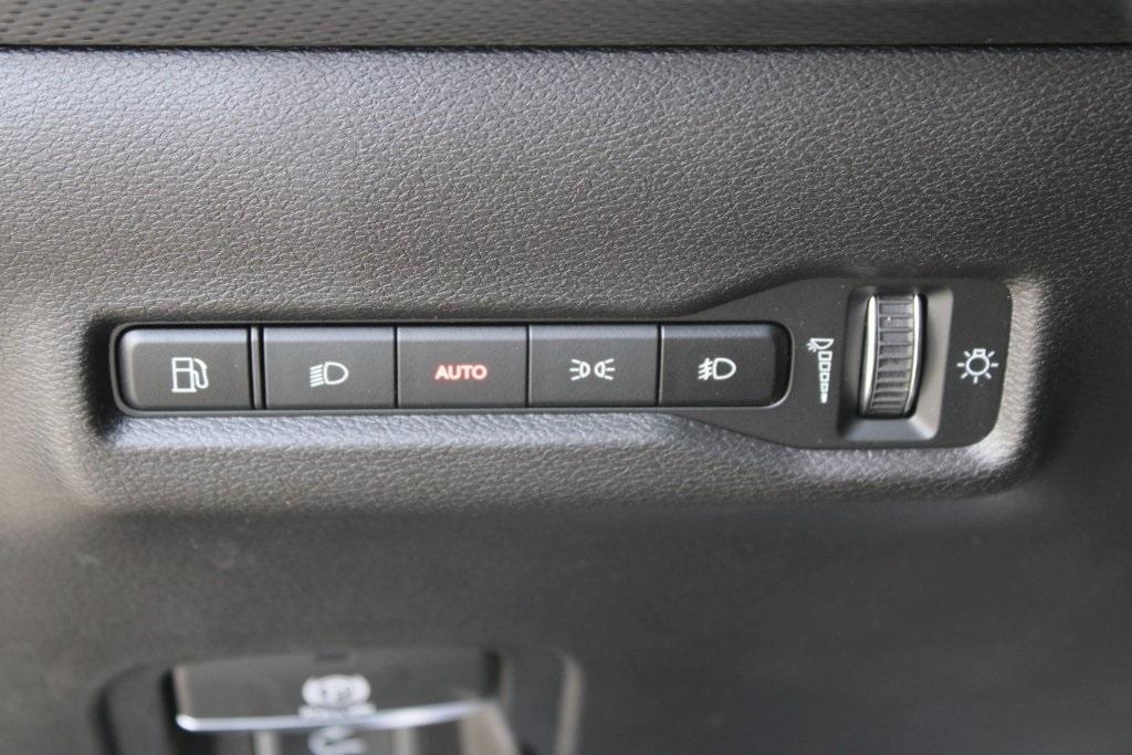 new 2026 Jeep Cherokee car, priced at $41,405