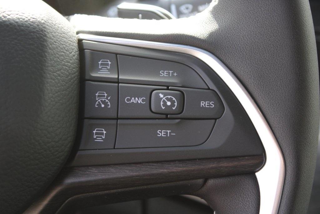 new 2025 Jeep Grand Cherokee car, priced at $47,485