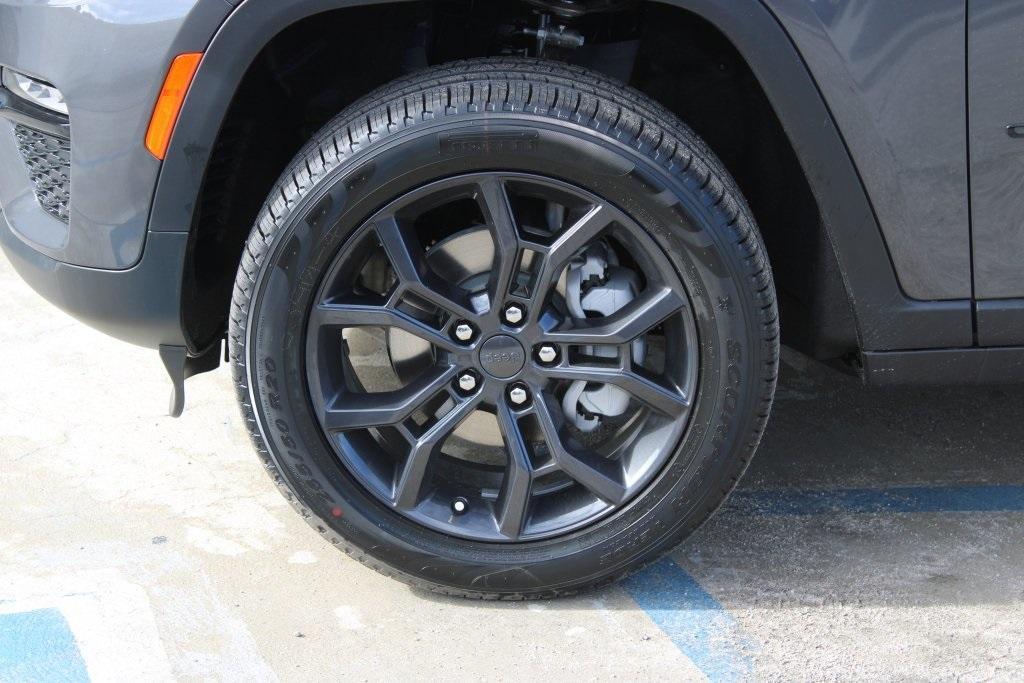 new 2025 Jeep Grand Cherokee car, priced at $47,485