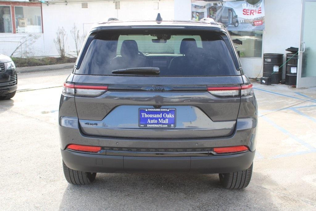 new 2025 Jeep Grand Cherokee car, priced at $47,485