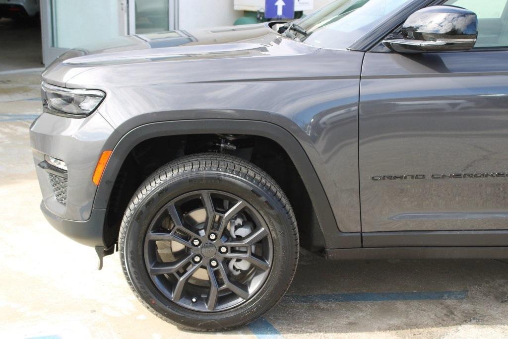 new 2025 Jeep Grand Cherokee car, priced at $47,485