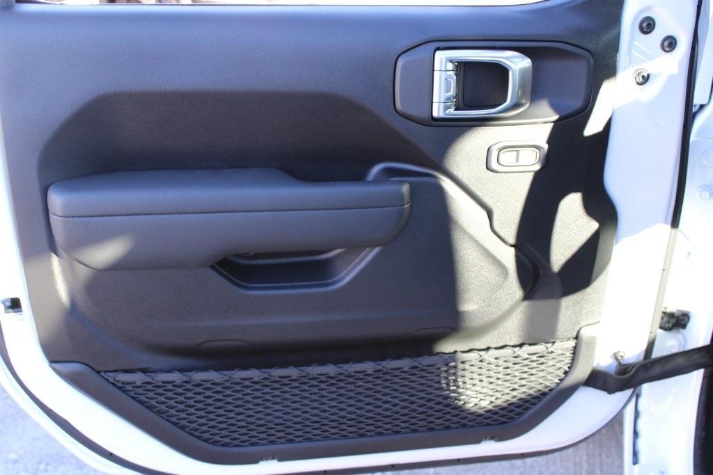 new 2026 Jeep Wrangler car, priced at $41,080