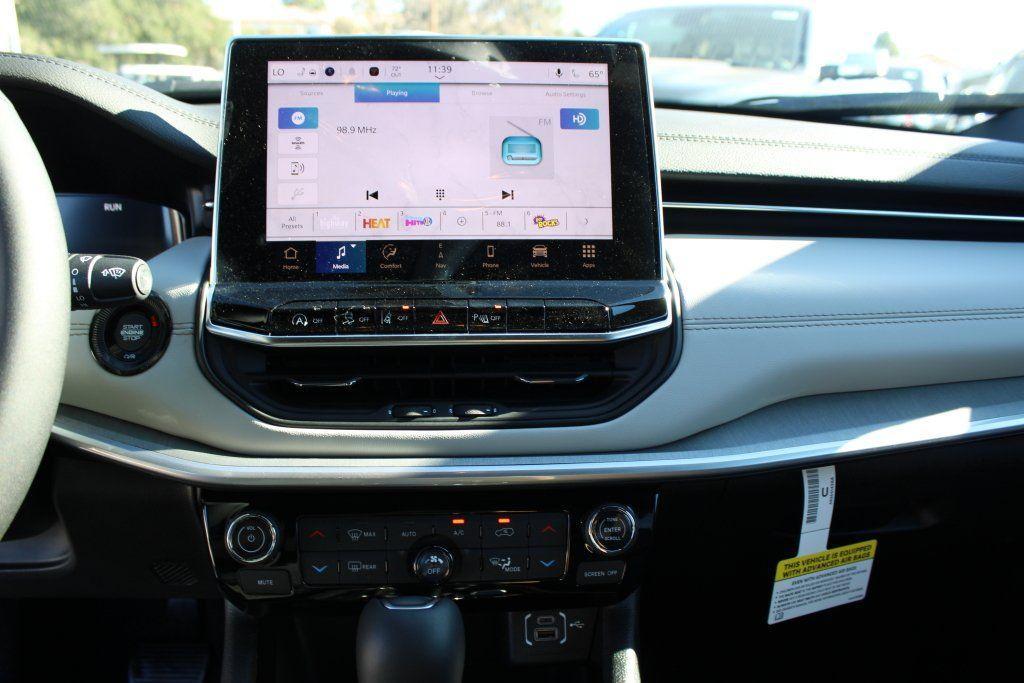 new 2026 Jeep Compass car, priced at $31,405