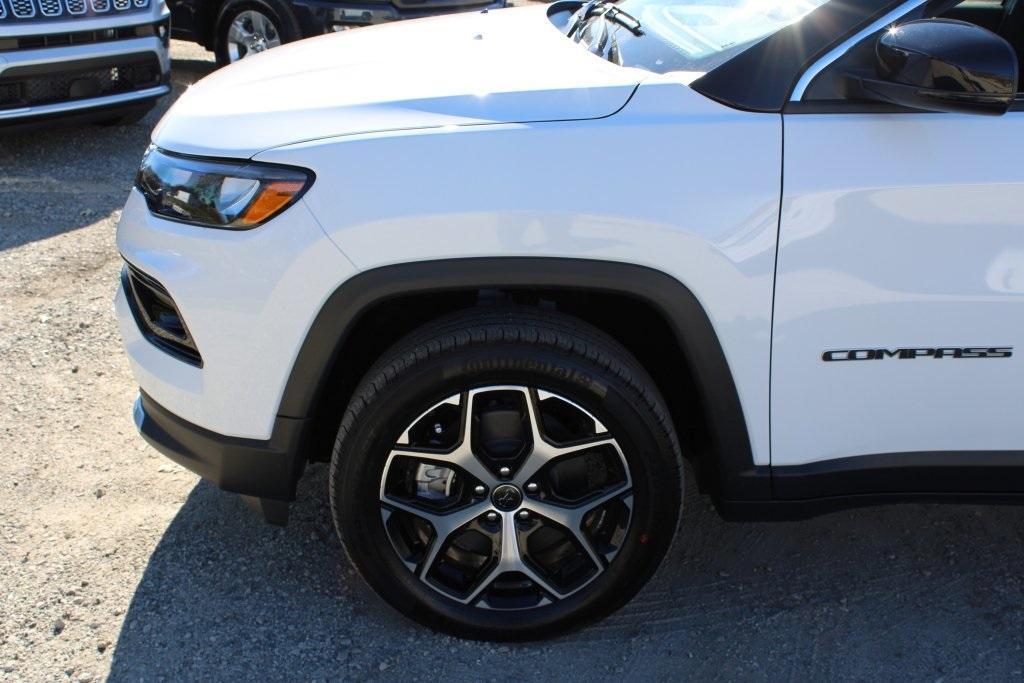 new 2026 Jeep Compass car, priced at $32,405