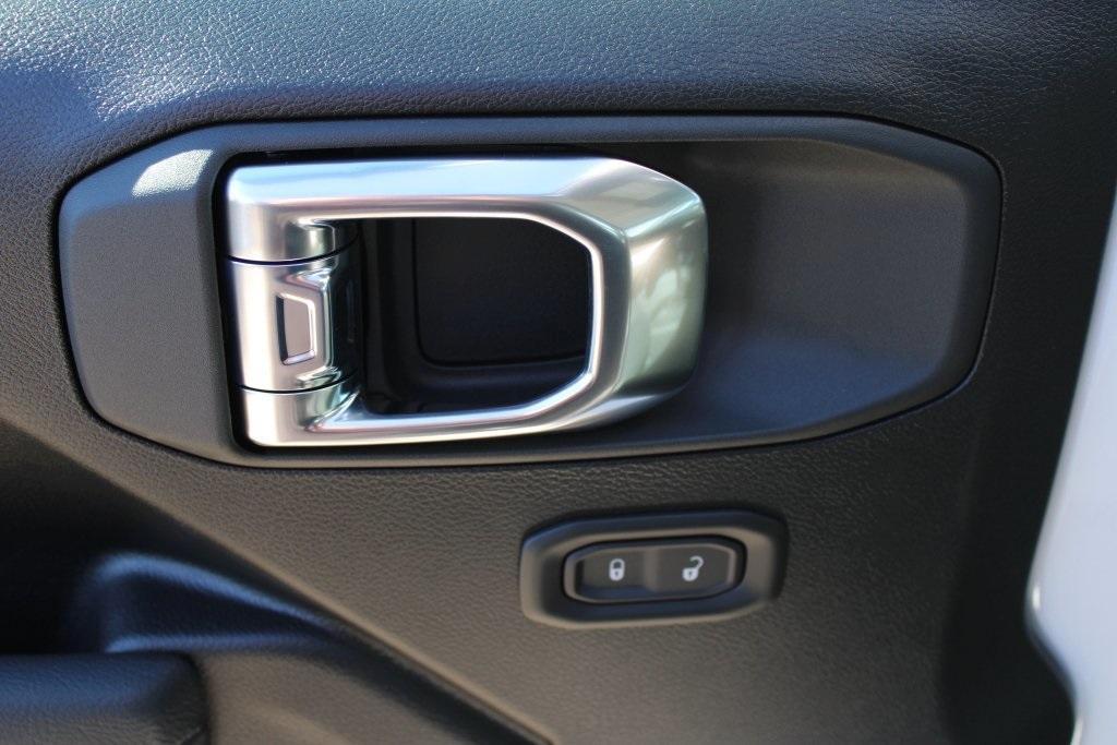 new 2026 Jeep Wrangler car, priced at $38,070