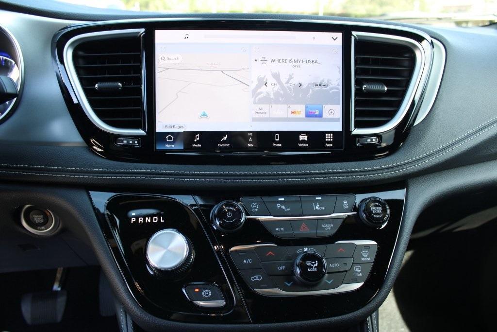 new 2026 Chrysler Pacifica car, priced at $49,620